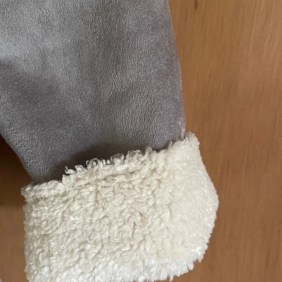 Vegan Sheepskin Coat. Saks Fifth Ave. Size M - Picture 4 of 5